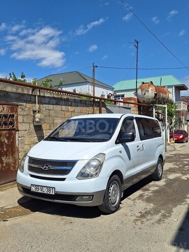Hyundai H-1-9