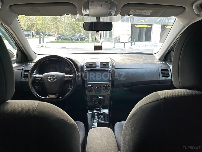 Toyota Corolla-14