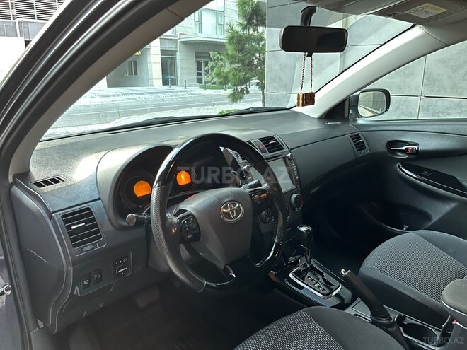 Toyota Corolla-16