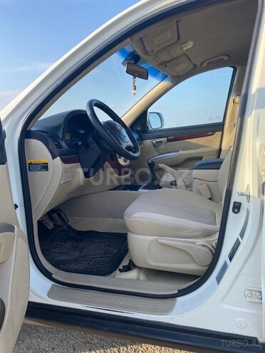 Hyundai Santa Fe-5