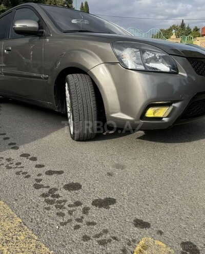 Kia Rio-4
