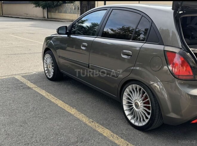 Kia Rio-6
