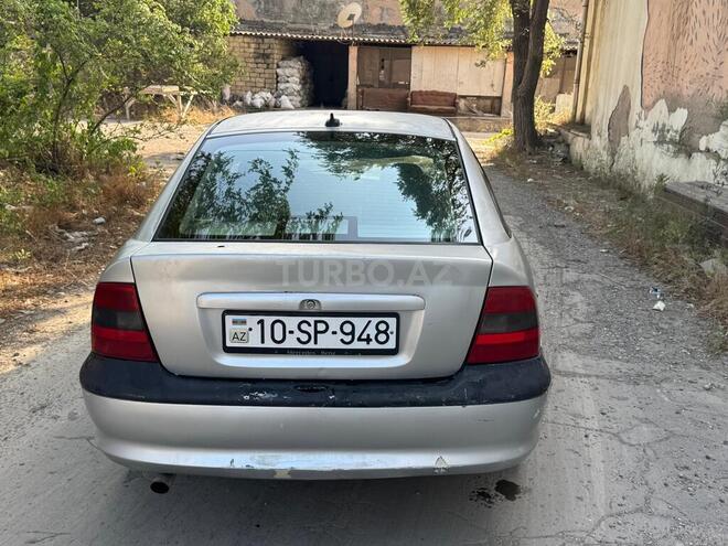 Opel Vectra-10
