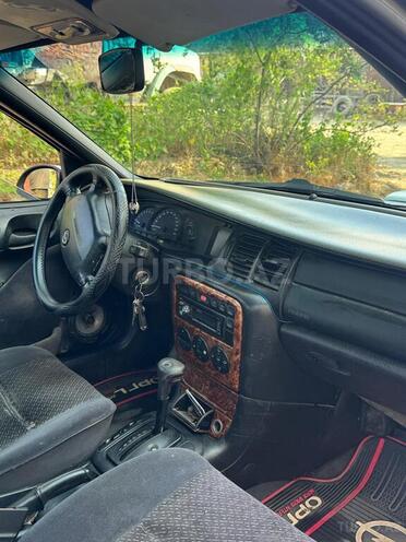 Opel Vectra-11