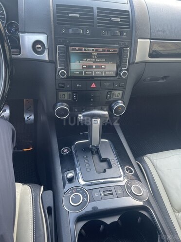 Volkswagen Touareg-15
