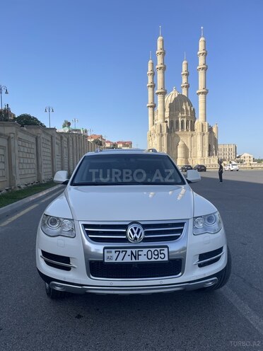 Volkswagen Touareg-2