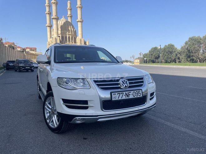 Volkswagen Touareg-1