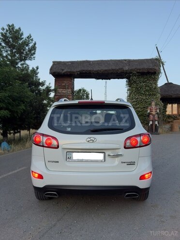 Hyundai Santa Fe-6