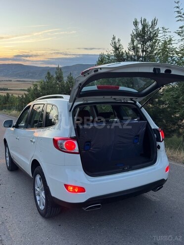 Hyundai Santa Fe-8