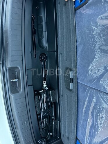 Hyundai Santa Fe-14