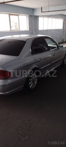 Hyundai Sonata-5