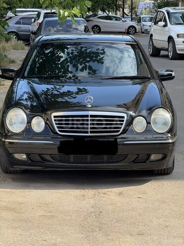 Mercedes E 280-3