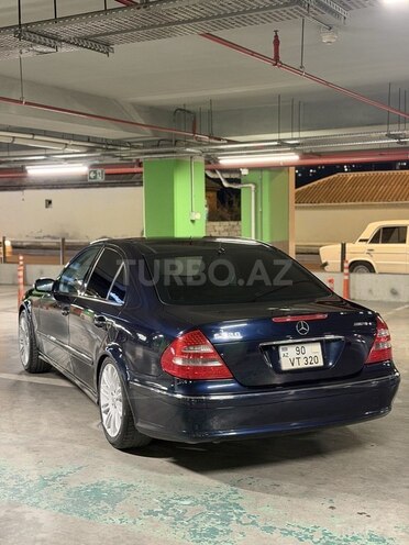Mercedes E 320-5