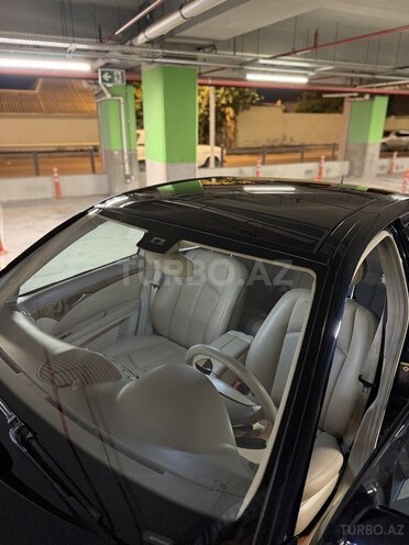 Mercedes E 320-16