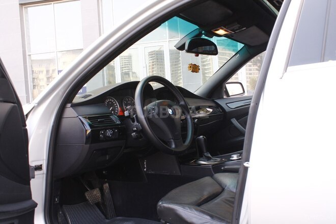 BMW 530-8