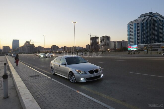 BMW 530-10
