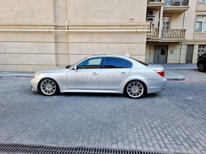 BMW 530-11
