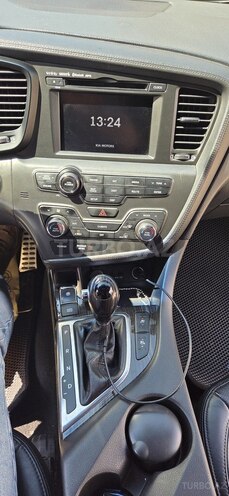 Kia Optima-14