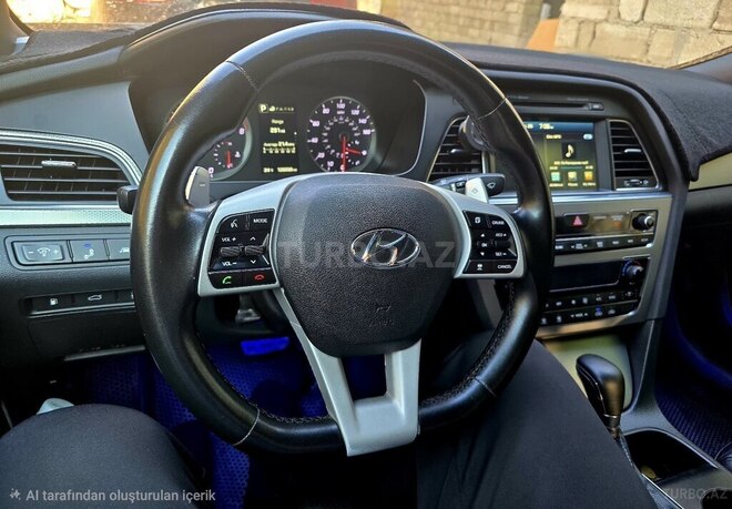 Hyundai Sonata-8