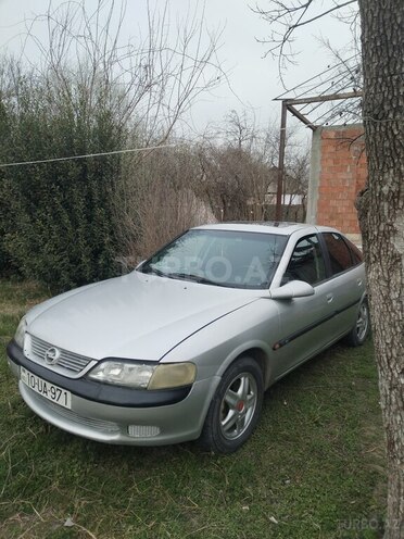 Opel Vectra-5