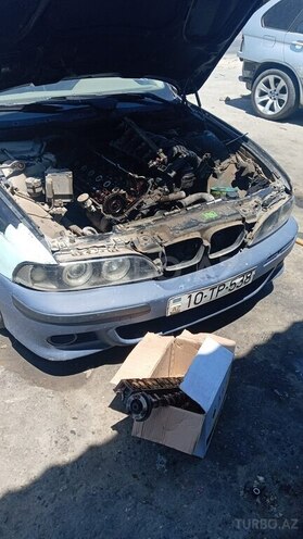 BMW 528-6