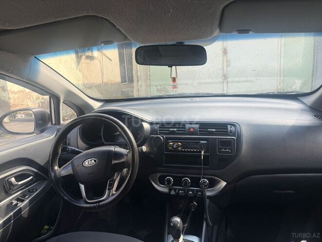 Kia Rio-8