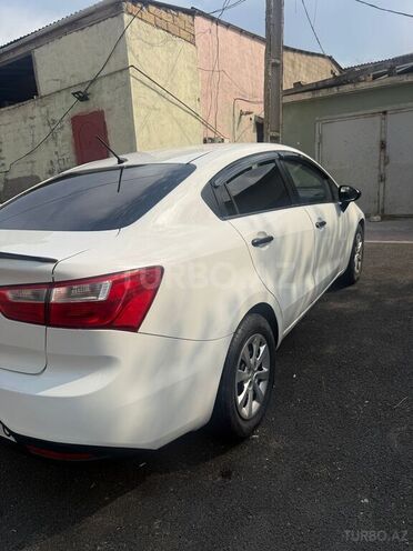Kia Rio-3