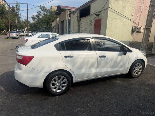 Kia Rio-7