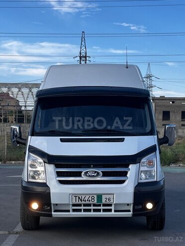 Ford Transit-1