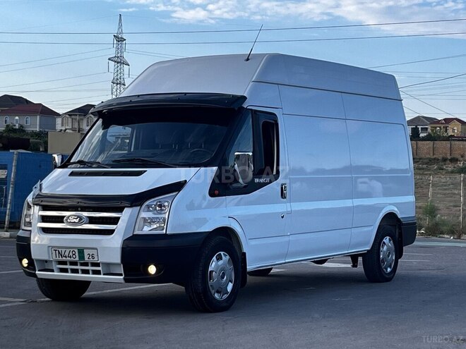 Ford Transit-2