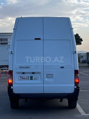 Ford Transit-6