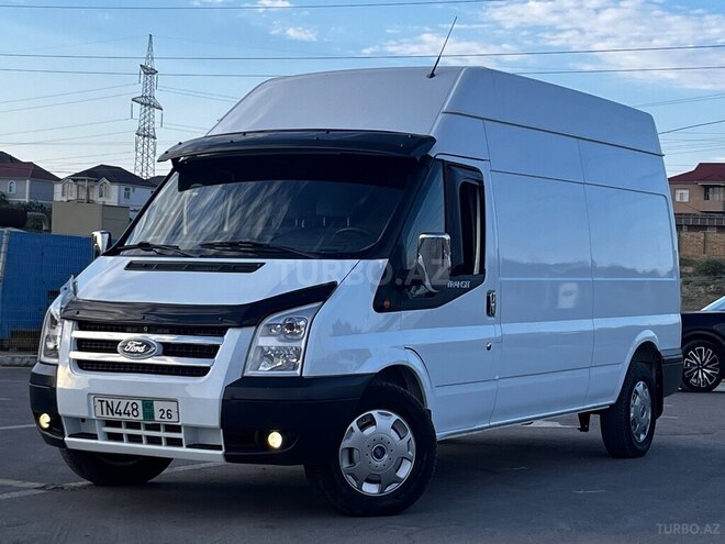 Ford Transit-20