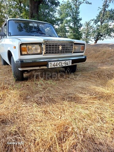 LADA (VAZ) 2107-1