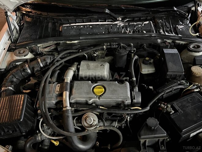 Opel Astra-10