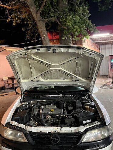 Opel Astra-11