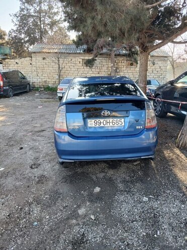 Toyota Prius-3