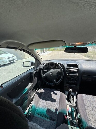 Opel Astra-12