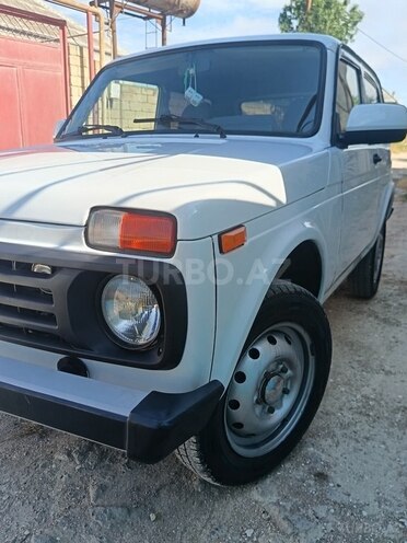 LADA (VAZ) Niva-2