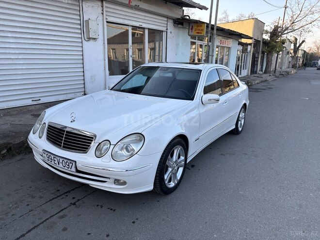 Mercedes E 320-2