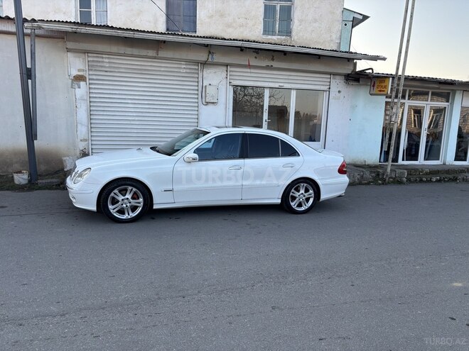 Mercedes E 320-3