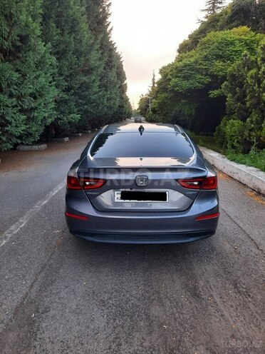 Honda Insight-3