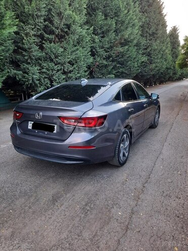 Honda Insight-8