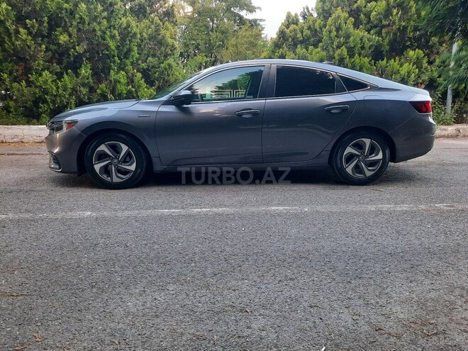 Honda Insight-7