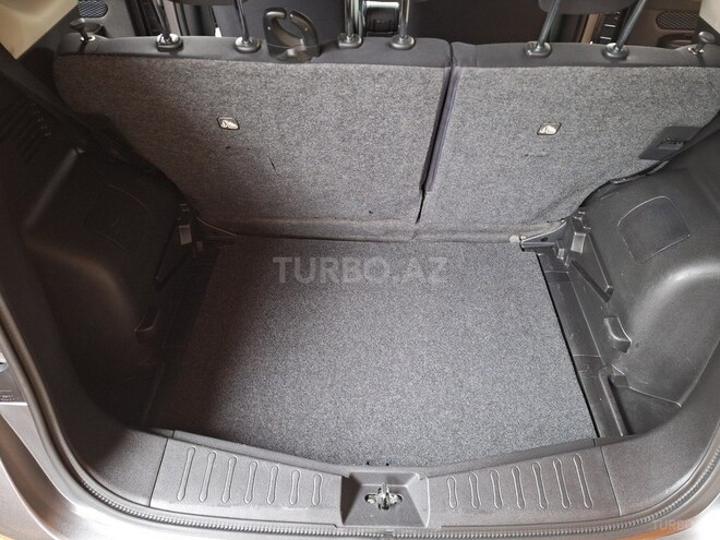 Nissan Note-8
