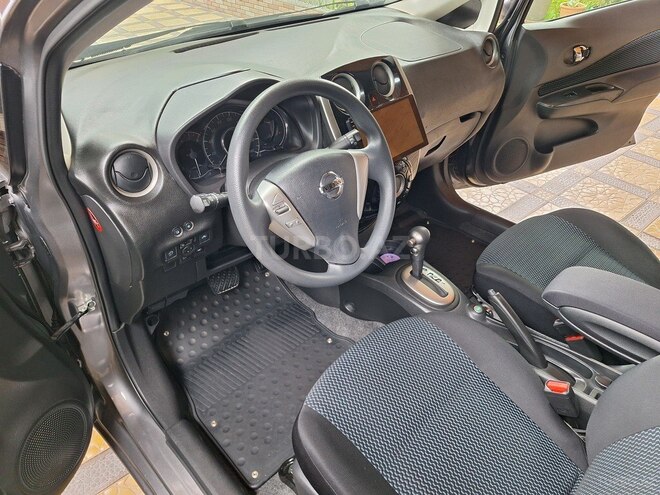 Nissan Note-5