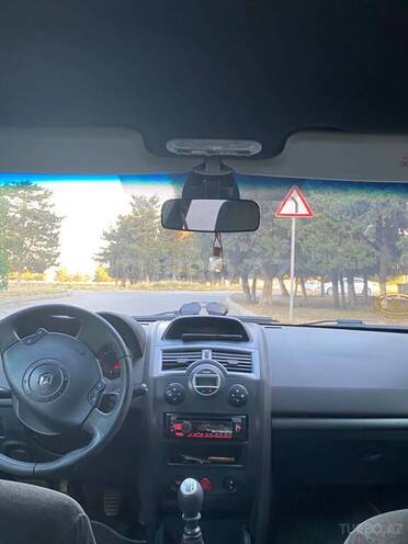 Renault Megane-7
