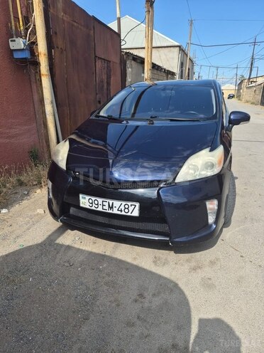 Toyota Prius-4