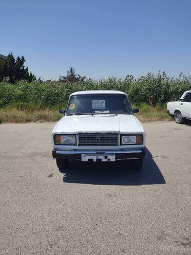 LADA (VAZ) 2107-1