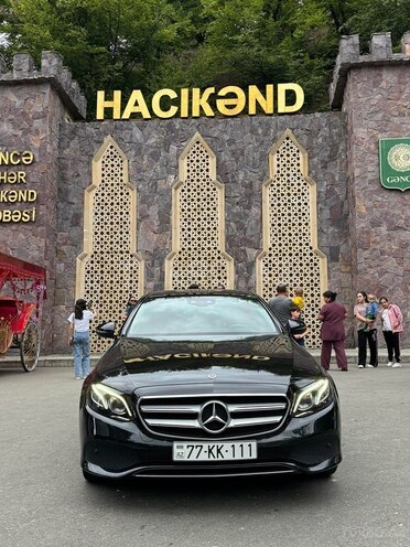 Mercedes E 220 d-10