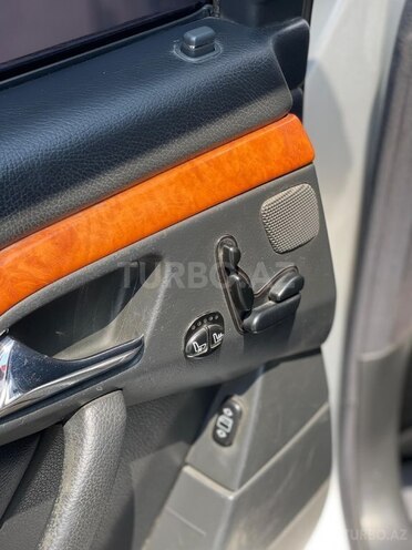 Mercedes S 320-12